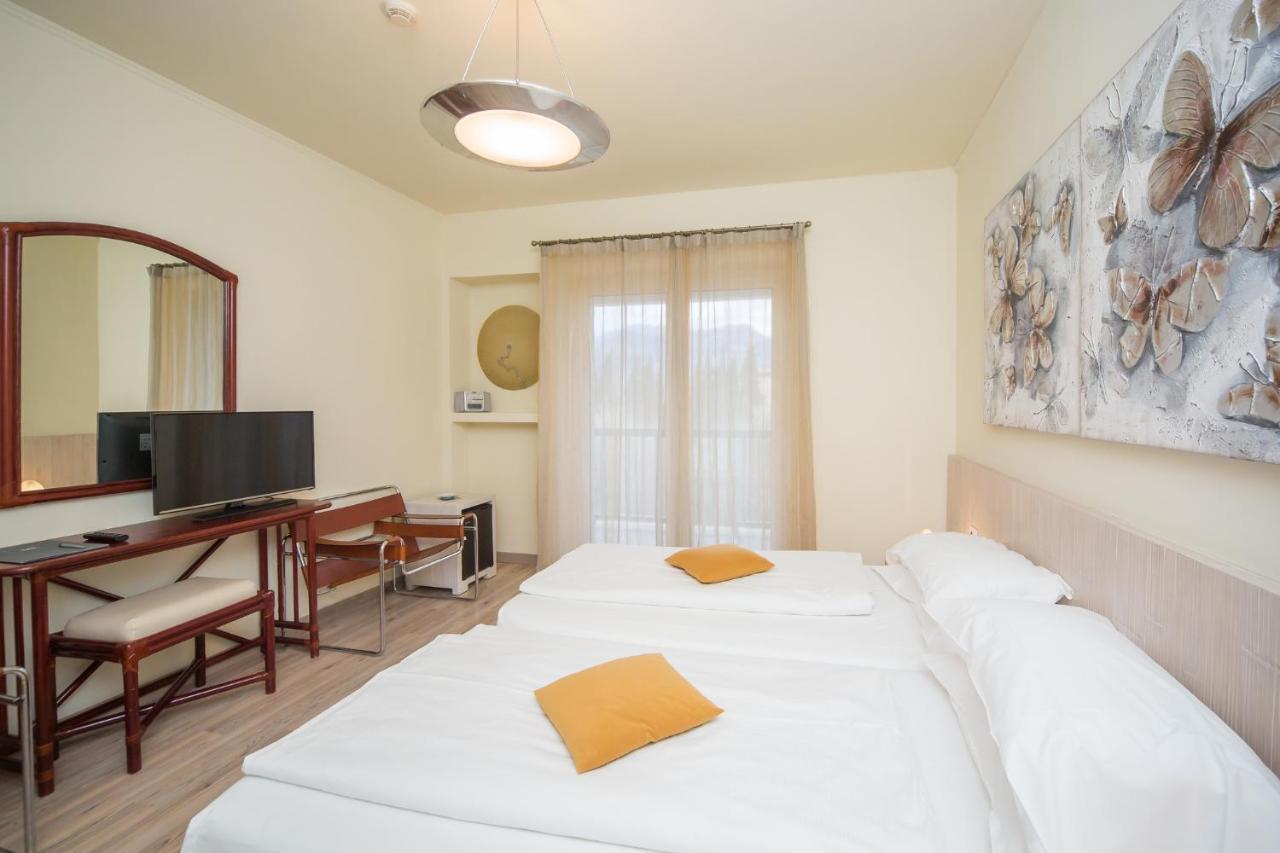 Club Hotel Olivi - Tennis Center Malcesine Dış mekan fotoğraf