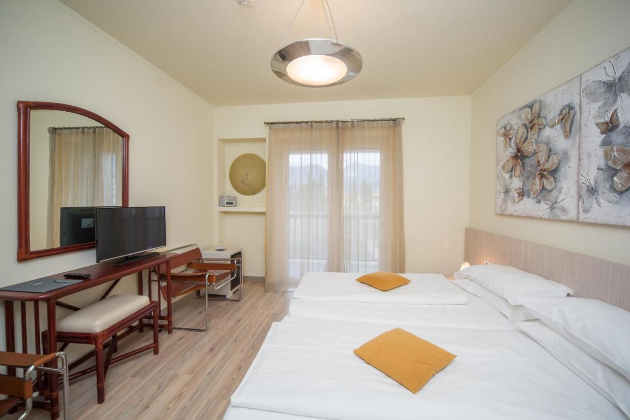 Club Hotel Olivi - Tennis Center Malcesine Dış mekan fotoğraf