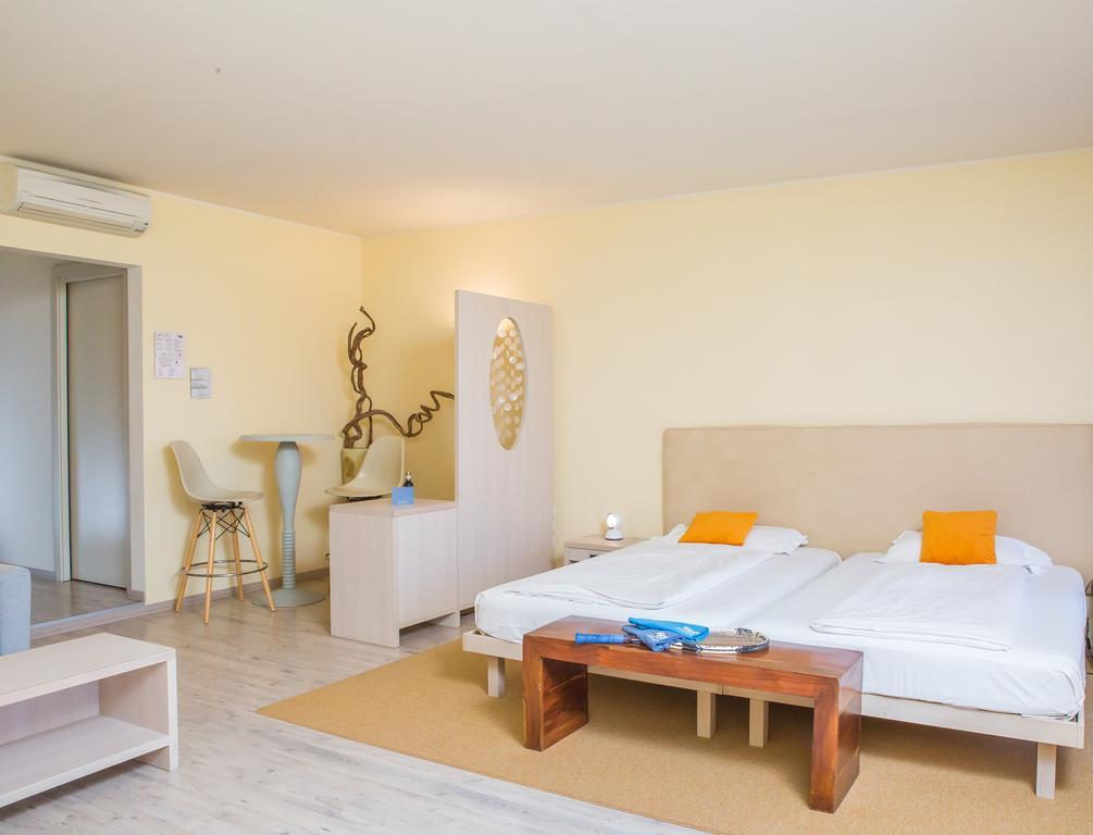 Club Hotel Olivi - Tennis Center Malcesine Dış mekan fotoğraf