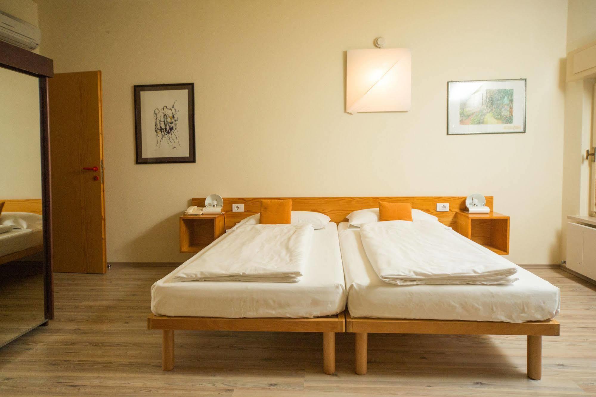 Club Hotel Olivi - Tennis Center Malcesine Dış mekan fotoğraf