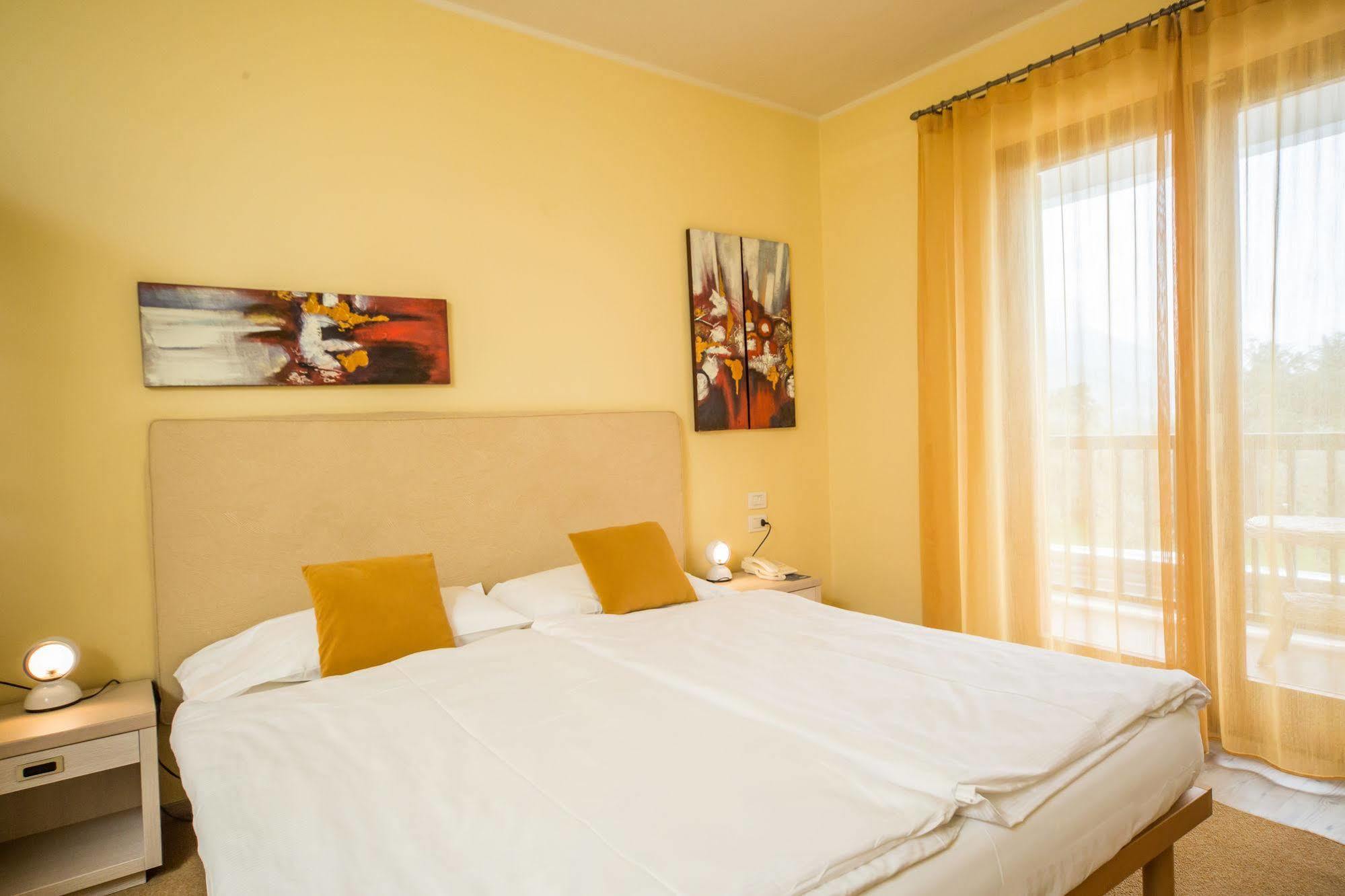 Club Hotel Olivi - Tennis Center Malcesine Dış mekan fotoğraf